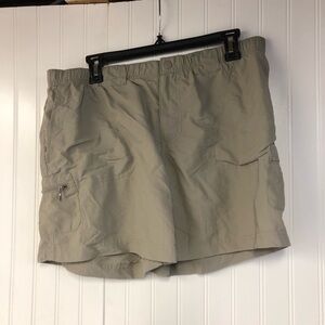 Columbia Womens Beige Cargo Shorts Large Outdoor Hike